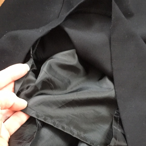 EUC Black skirt - Picture 11 of 11